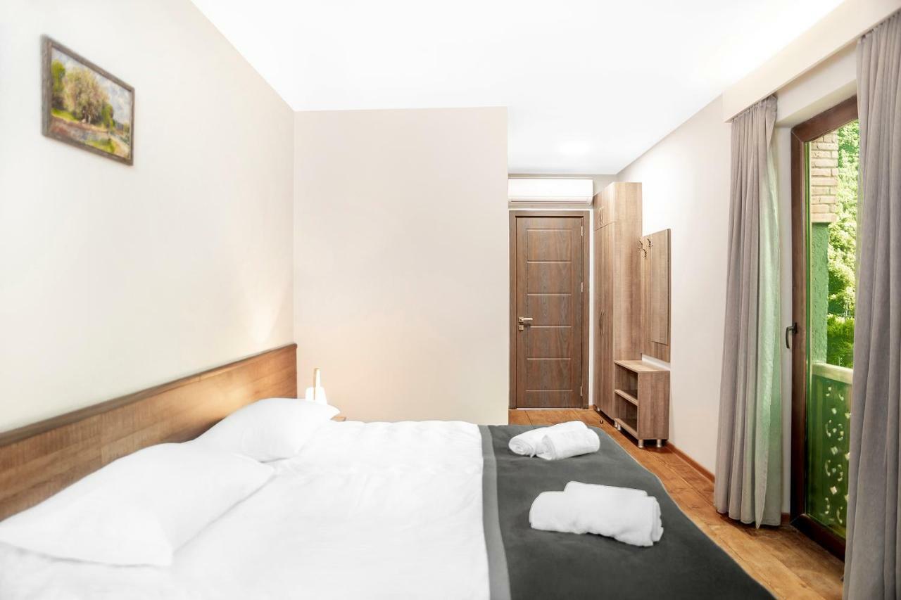 Hotel Tsesi Bagian luar foto