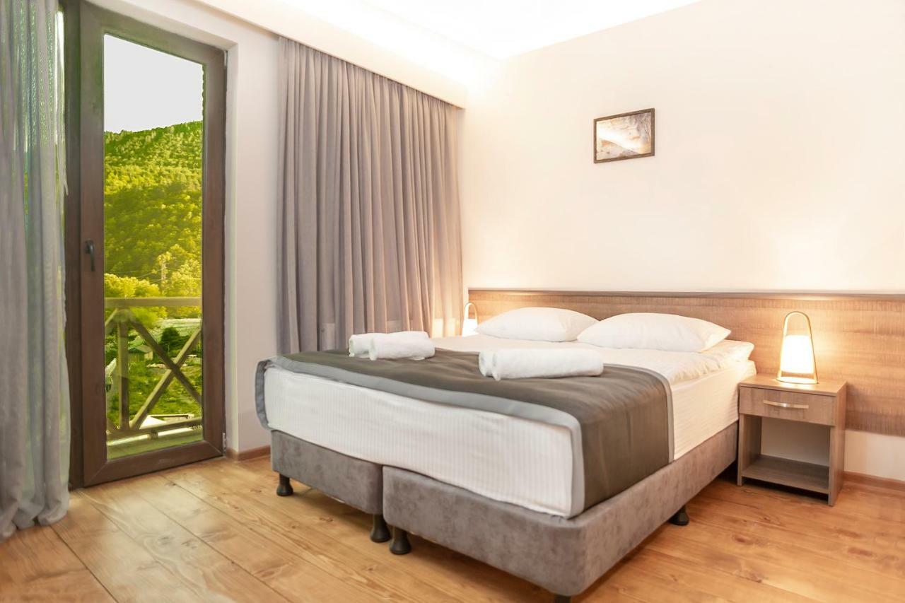 Hotel Tsesi Bagian luar foto