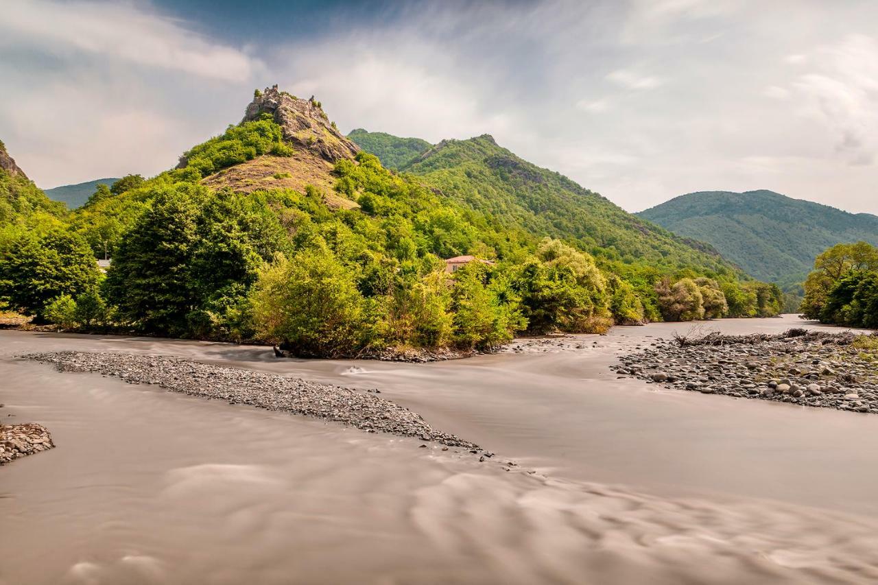 Hotel Tsesi Bagian luar foto
